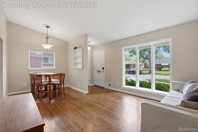 29697 Spoon, Madison Heights, MI 48071