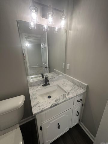 306 Lynnewood Drive, Sherwood, AR 72076