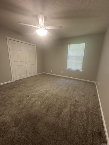 306 Lynnewood Drive, Sherwood, AR 72076