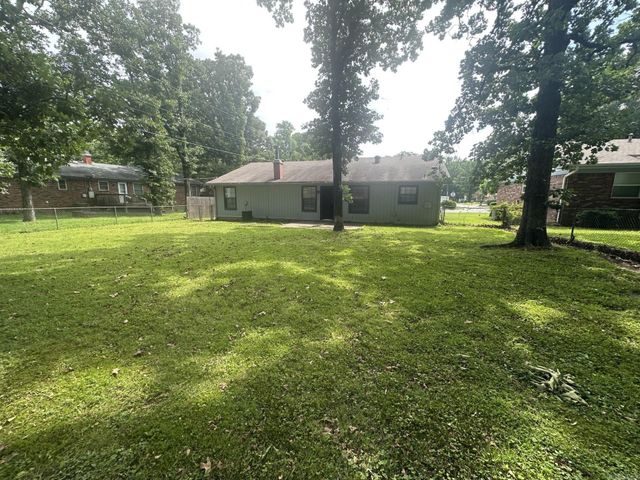 306 Lynnewood Drive, Sherwood, AR 72076