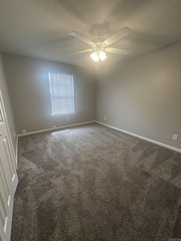 306 Lynnewood Drive, Sherwood, AR 72076