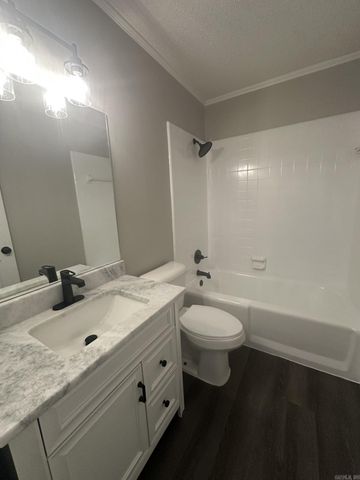 306 Lynnewood Drive, Sherwood, AR 72076
