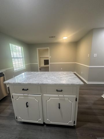 306 Lynnewood Drive, Sherwood, AR 72076