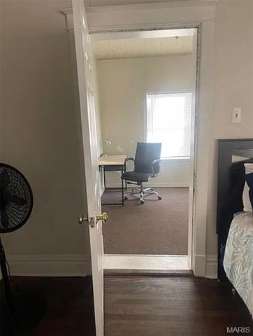 4978 Chippewa Street, St Louis, MO 63109