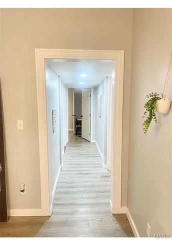 4978 Chippewa Street, St Louis, MO 63109