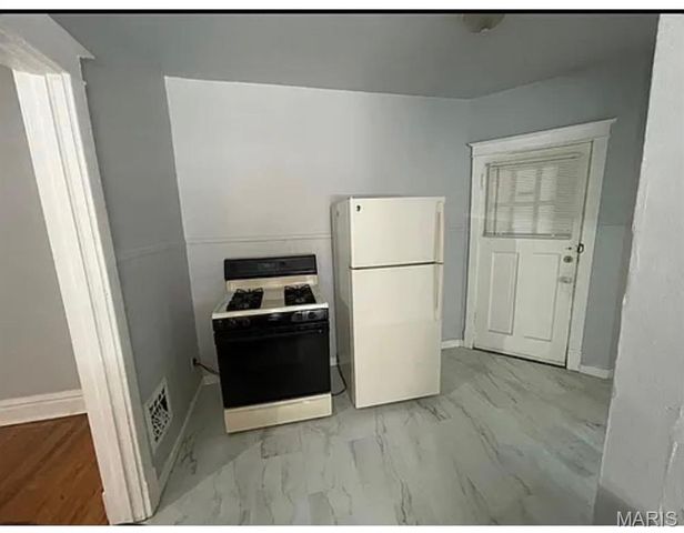 4978 Chippewa Street, St Louis, MO 63109