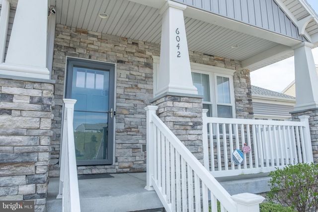 6042 STATION CIRCLE RD, Harrisburg, PA 17111