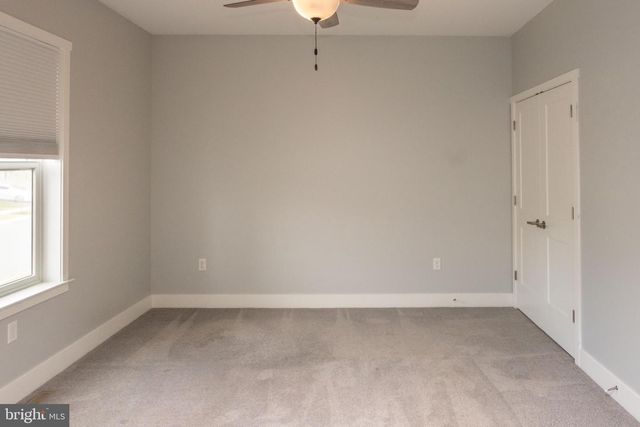 6042 STATION CIRCLE RD, Harrisburg, PA 17111