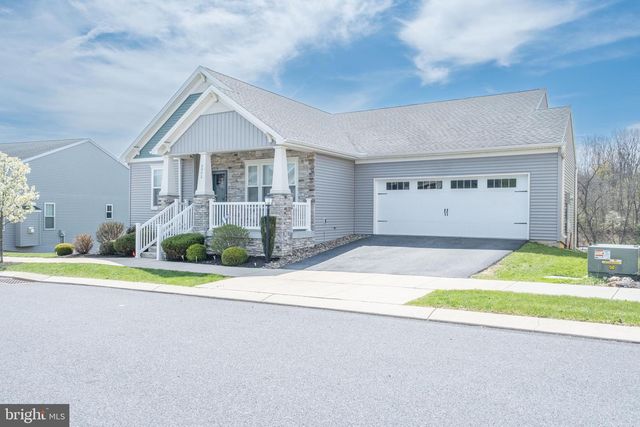 6042 STATION CIRCLE RD, Harrisburg, PA 17111