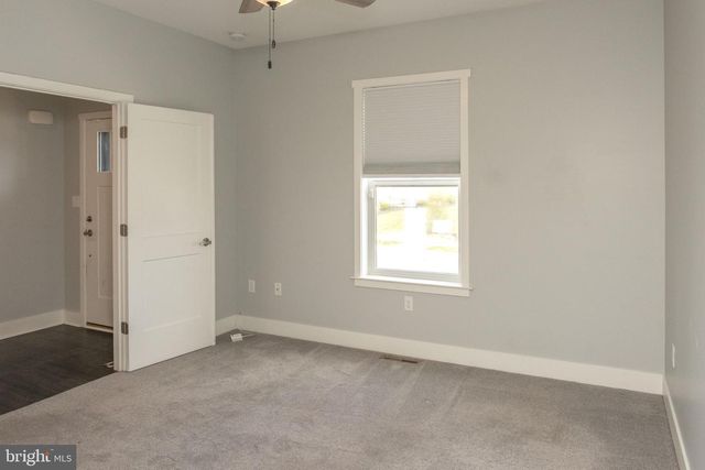 6042 STATION CIRCLE RD, Harrisburg, PA 17111