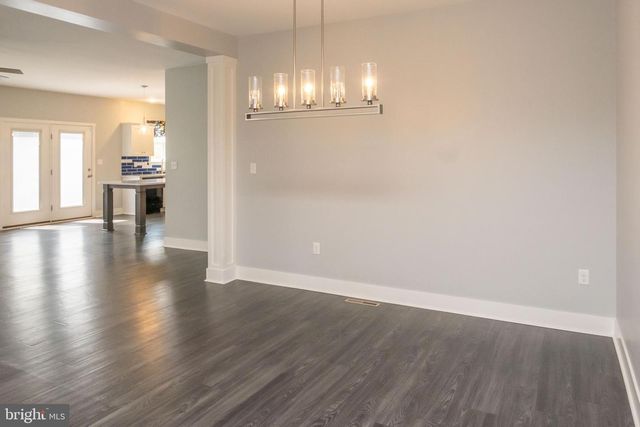 6042 STATION CIRCLE RD, Harrisburg, PA 17111