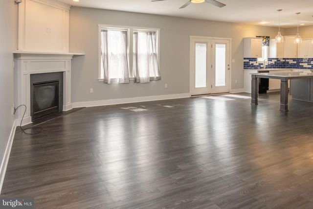 6042 STATION CIRCLE RD, Harrisburg, PA 17111