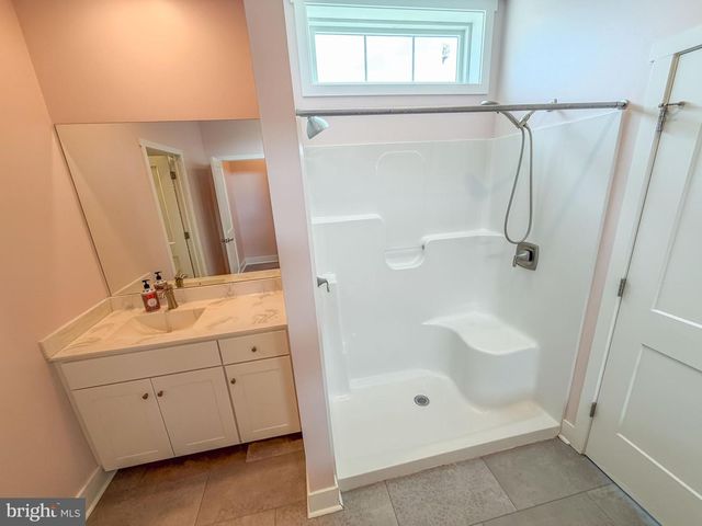 6042 STATION CIRCLE RD, Harrisburg, PA 17111