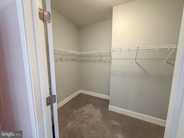 6042 STATION CIRCLE RD, Harrisburg, PA 17111