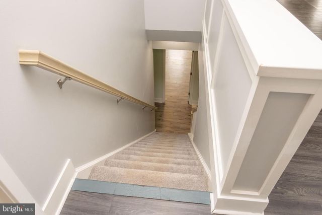 6042 STATION CIRCLE RD, Harrisburg, PA 17111