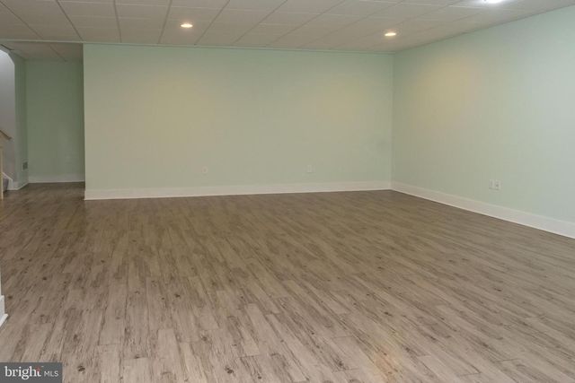 6042 STATION CIRCLE RD, Harrisburg, PA 17111