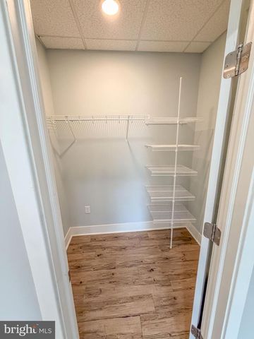 6042 STATION CIRCLE RD, Harrisburg, PA 17111