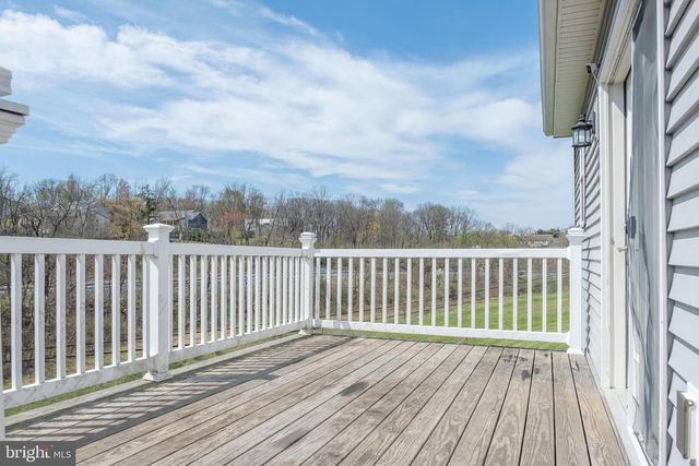 6042 STATION CIRCLE RD, Harrisburg, PA 17111