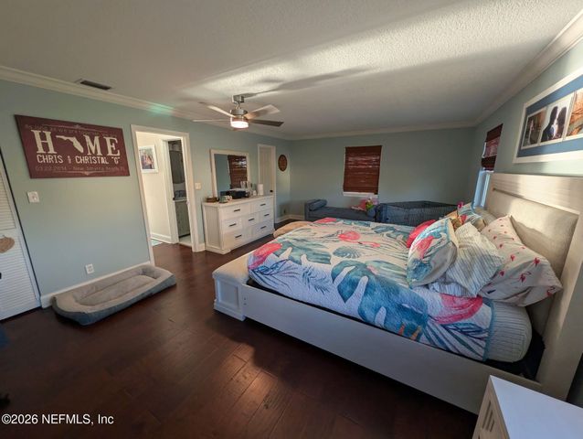 215 SPORTSMAN Drive, Welaka, FL 32193