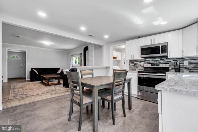 30 PALMETTO AVE, Browns Mills, NJ 08015