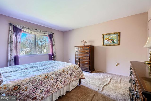 2 ROMANOFF CT, Baltimore, MD 21234