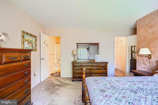 2 ROMANOFF CT, Baltimore, MD 21234