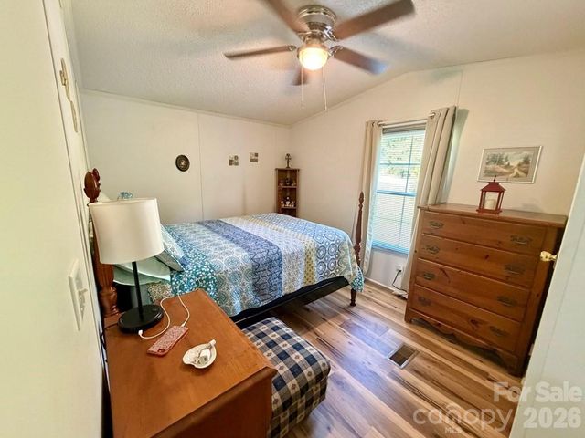 471 Crawford Cemetery Road, Sylva, NC 28779