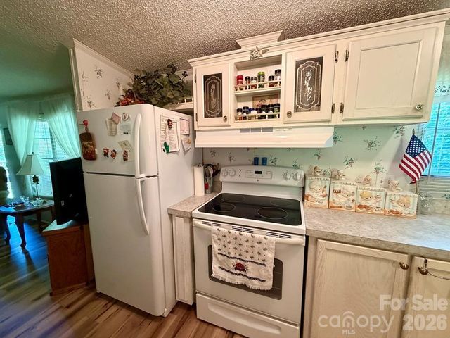 471 Crawford Cemetery Road, Sylva, NC 28779