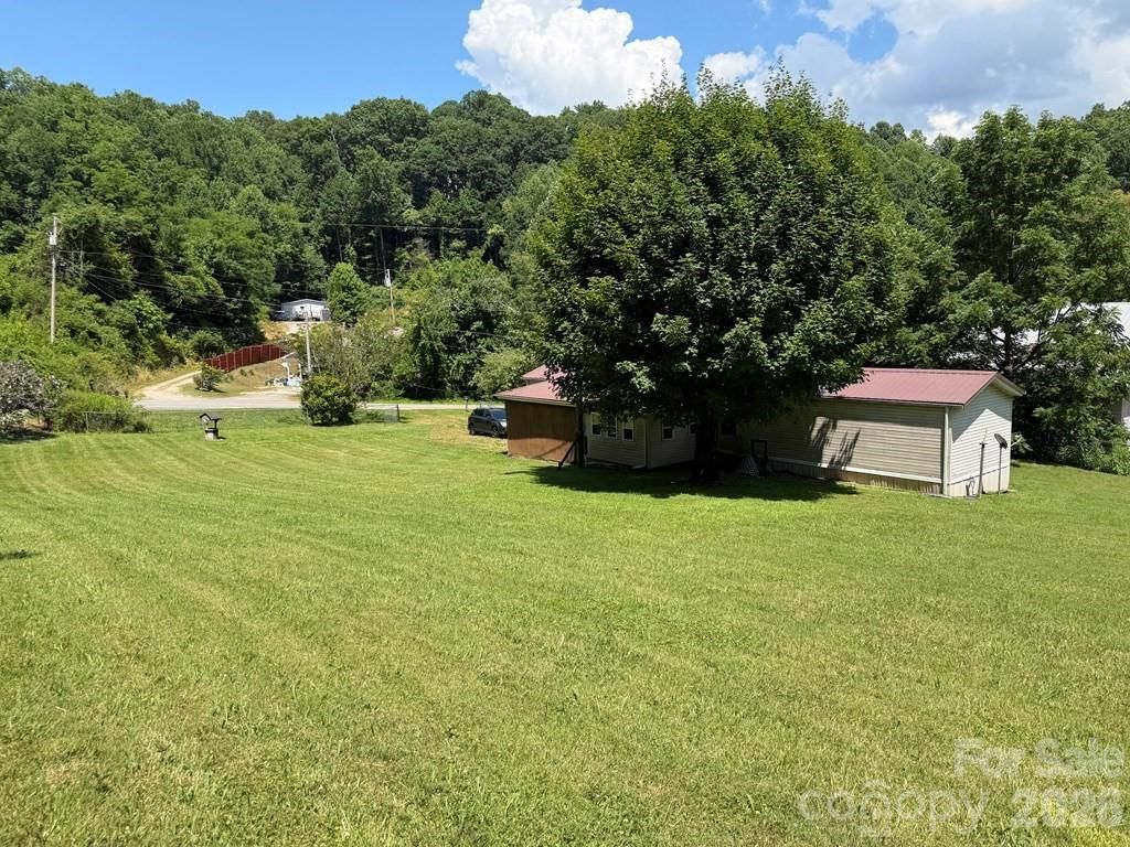 471 Crawford Cemetery Road, Sylva, NC 28779