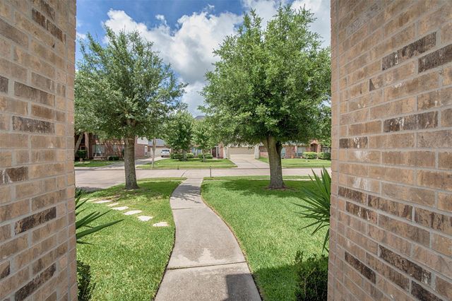 2213 Jernigan Ford, Dickinson, TX 77539