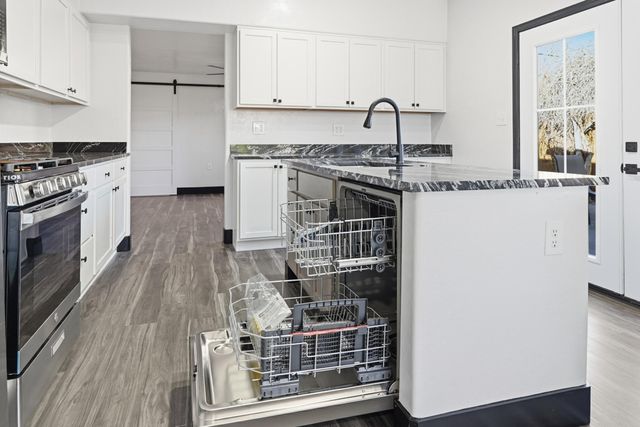 1111 Iron Avenue SW, Albuquerque, NM 87102