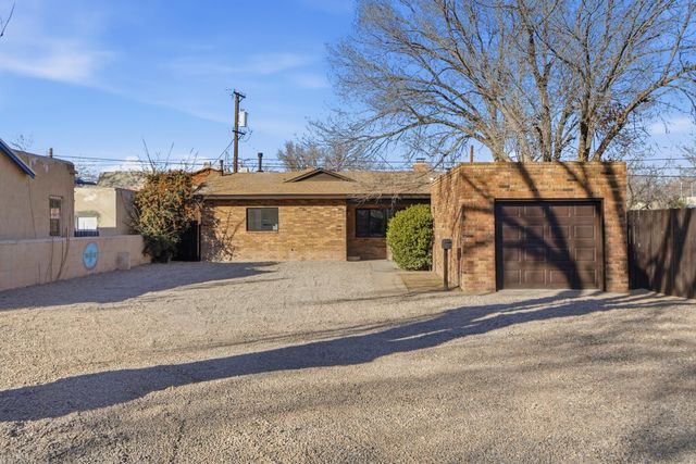 1111 Iron Avenue SW, Albuquerque, NM 87102