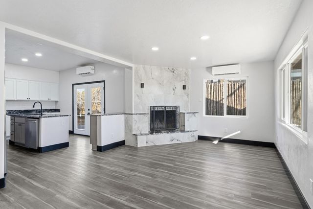 1111 Iron Avenue SW, Albuquerque, NM 87102