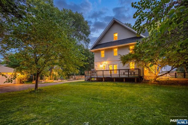42 Forest Road, Glen Rock, NJ 07452