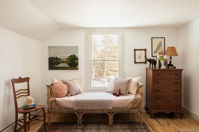 239 Pleasantvale Road, Tivoli, NY 12583