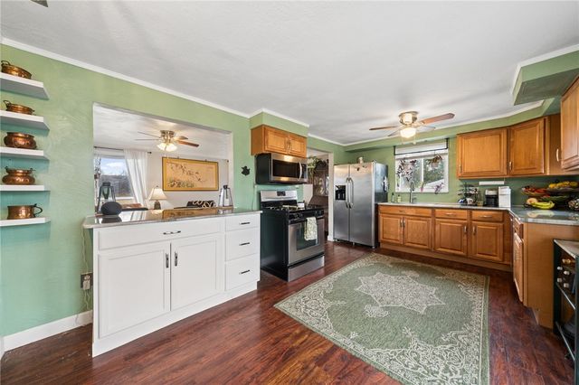 980 Renton Rd, Plum Boro, PA 15239