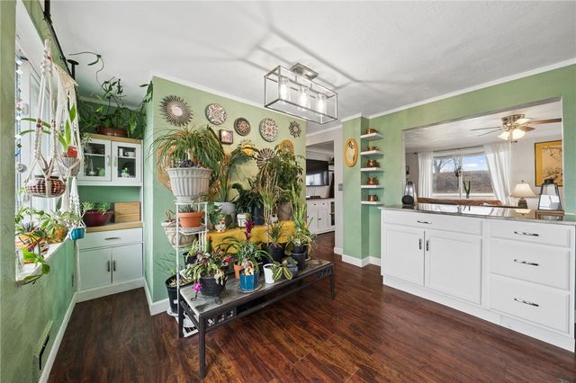 980 Renton Rd, Plum Boro, PA 15239