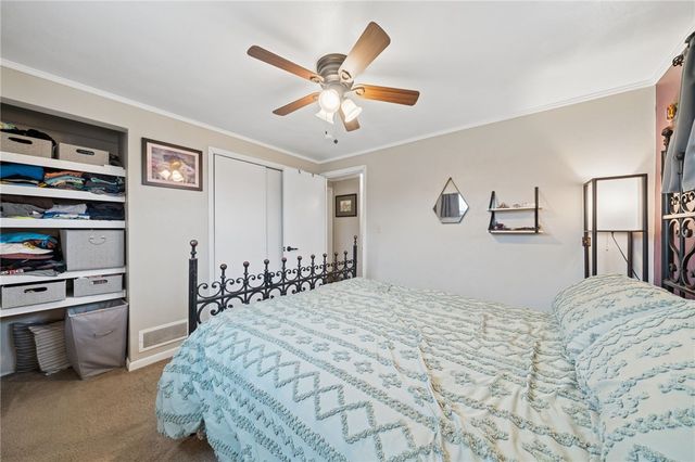 980 Renton Rd, Plum Boro, PA 15239