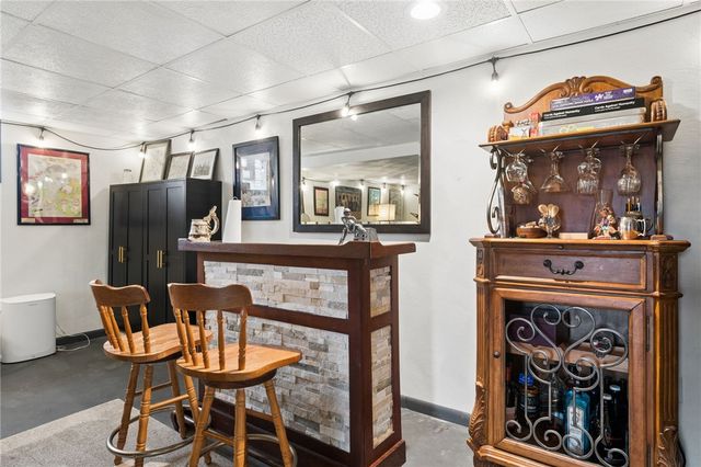 980 Renton Rd, Plum Boro, PA 15239