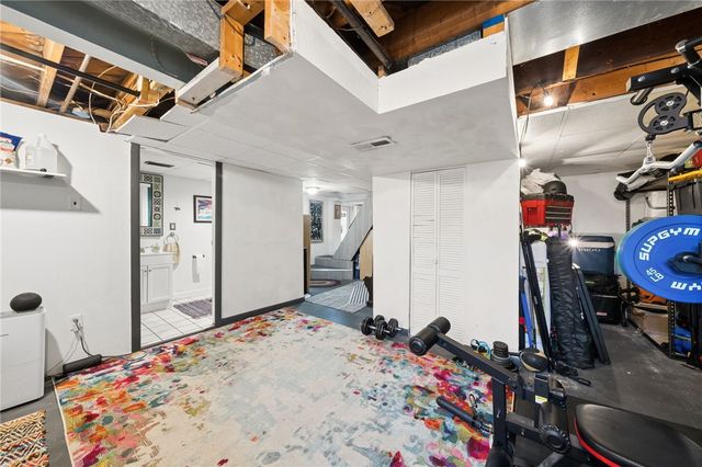 980 Renton Rd, Plum Boro, PA 15239