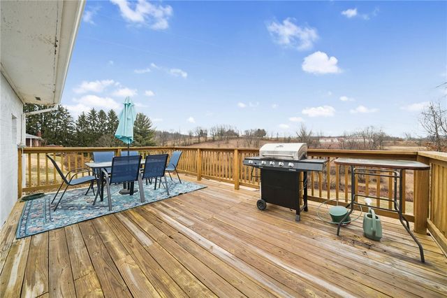 980 Renton Rd, Plum Boro, PA 15239