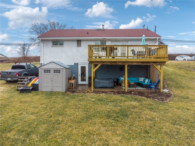 980 Renton Rd, Plum Boro, PA 15239