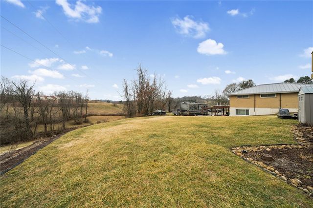 980 Renton Rd, Plum Boro, PA 15239