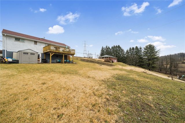 980 Renton Rd, Plum Boro, PA 15239