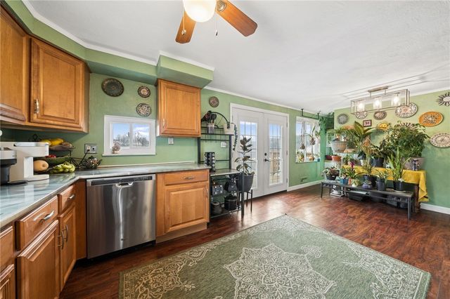 980 Renton Rd, Plum Boro, PA 15239