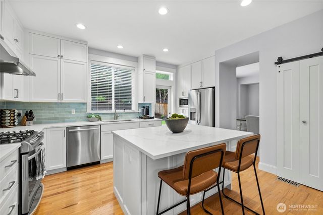 34415 SE Burke Street, Snoqualmie, WA 98065