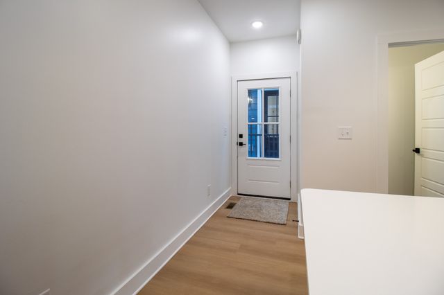 4024 University Ave B, Old Hickory, TN 37138