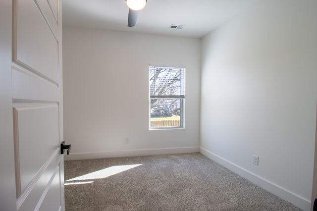 4024 University Ave B, Old Hickory, TN 37138