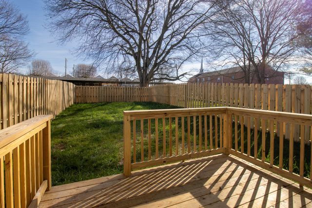 4024 University Ave B, Old Hickory, TN 37138