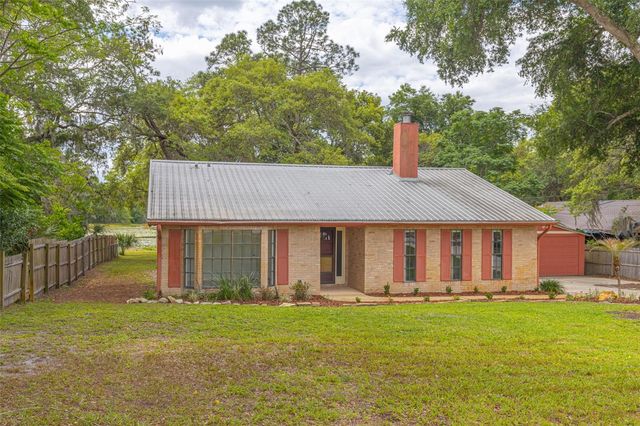 205 ANGELES ROAD, Debary, FL 32713